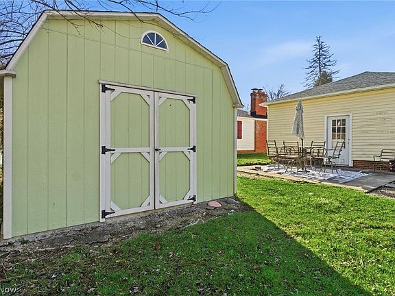 4th image of 26080 Bagley Rd