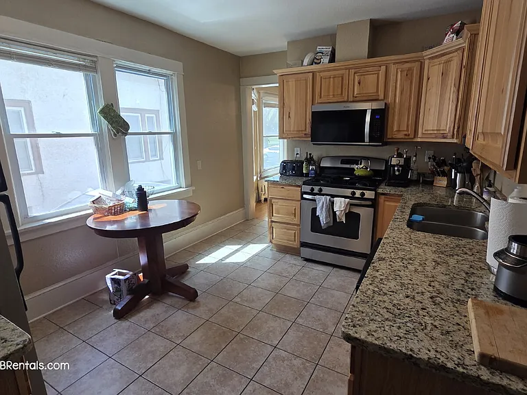 3141 Aldrich Ave S — Photo 6