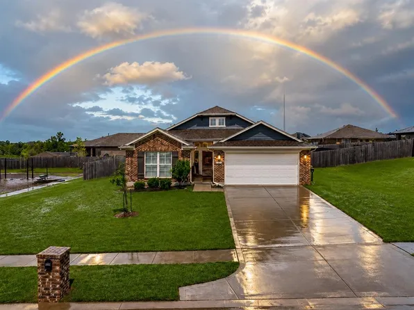 333 Emmy Jean Dr, Blanchard, OK 73010