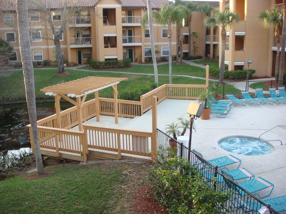 1st image of 3000 Parkway Blvd