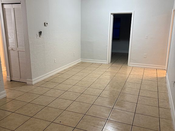 5th image of 3712 Columbia St