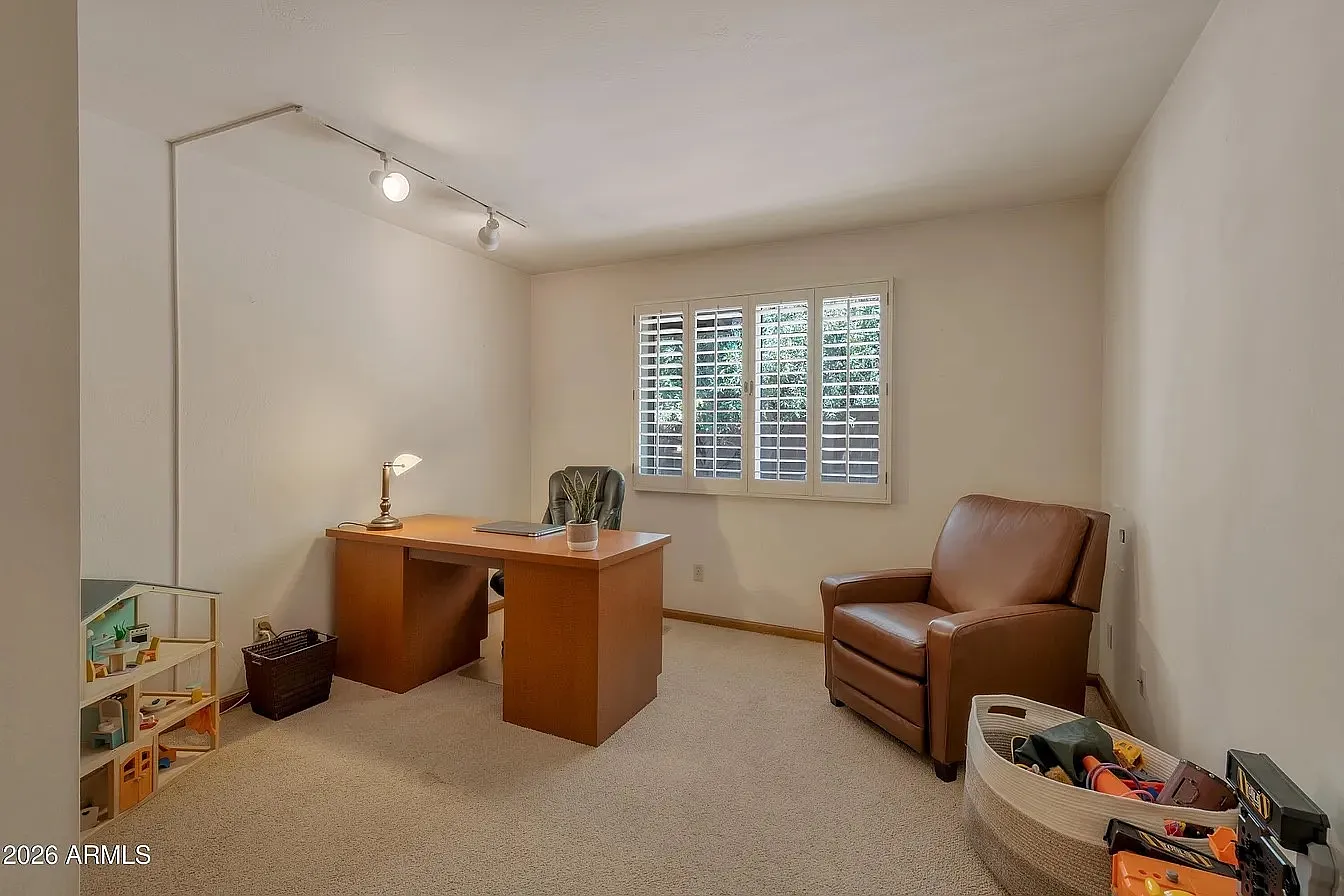 4 bed, 2664 sqft, $5,050 — Photo 1