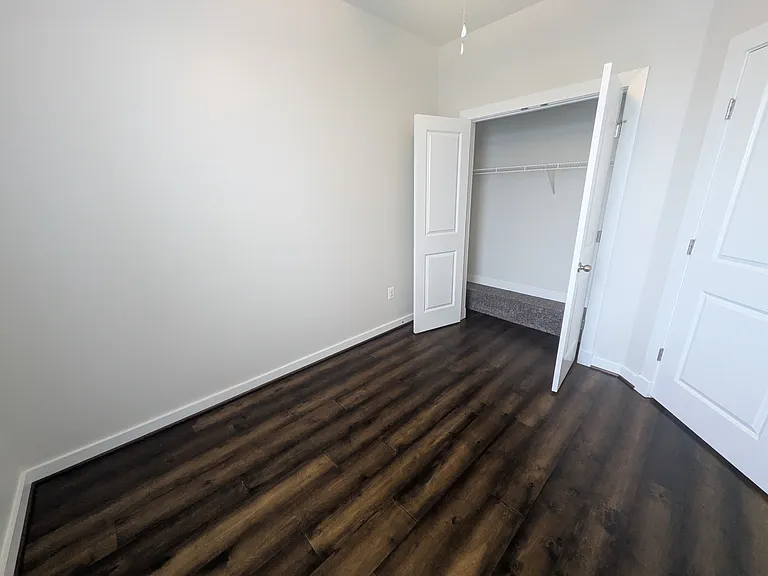 1121 Lawler Dr — Photo 23