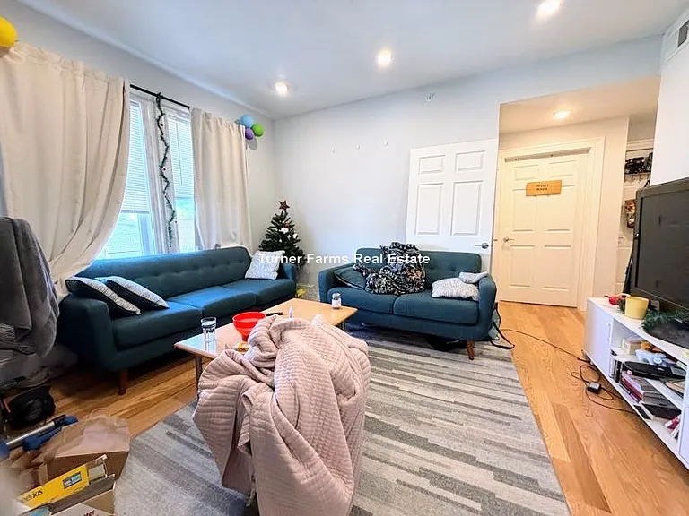 75 Winchester St #3F — Photo 3