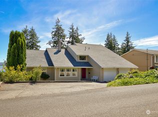 139 Beacon Hill Dr, Hoquiam, WA 98550