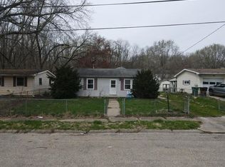 1507 S Queen Dr, Peoria, IL