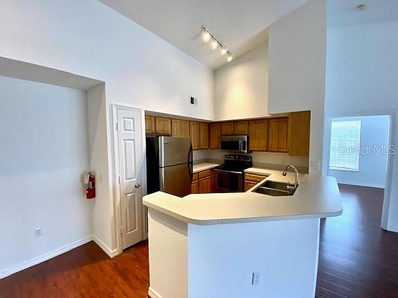 4th image of 13028 Plantation Park Cir #1226-1