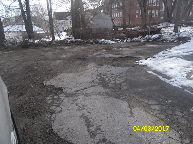 2nd image of 9 S Lincoln St