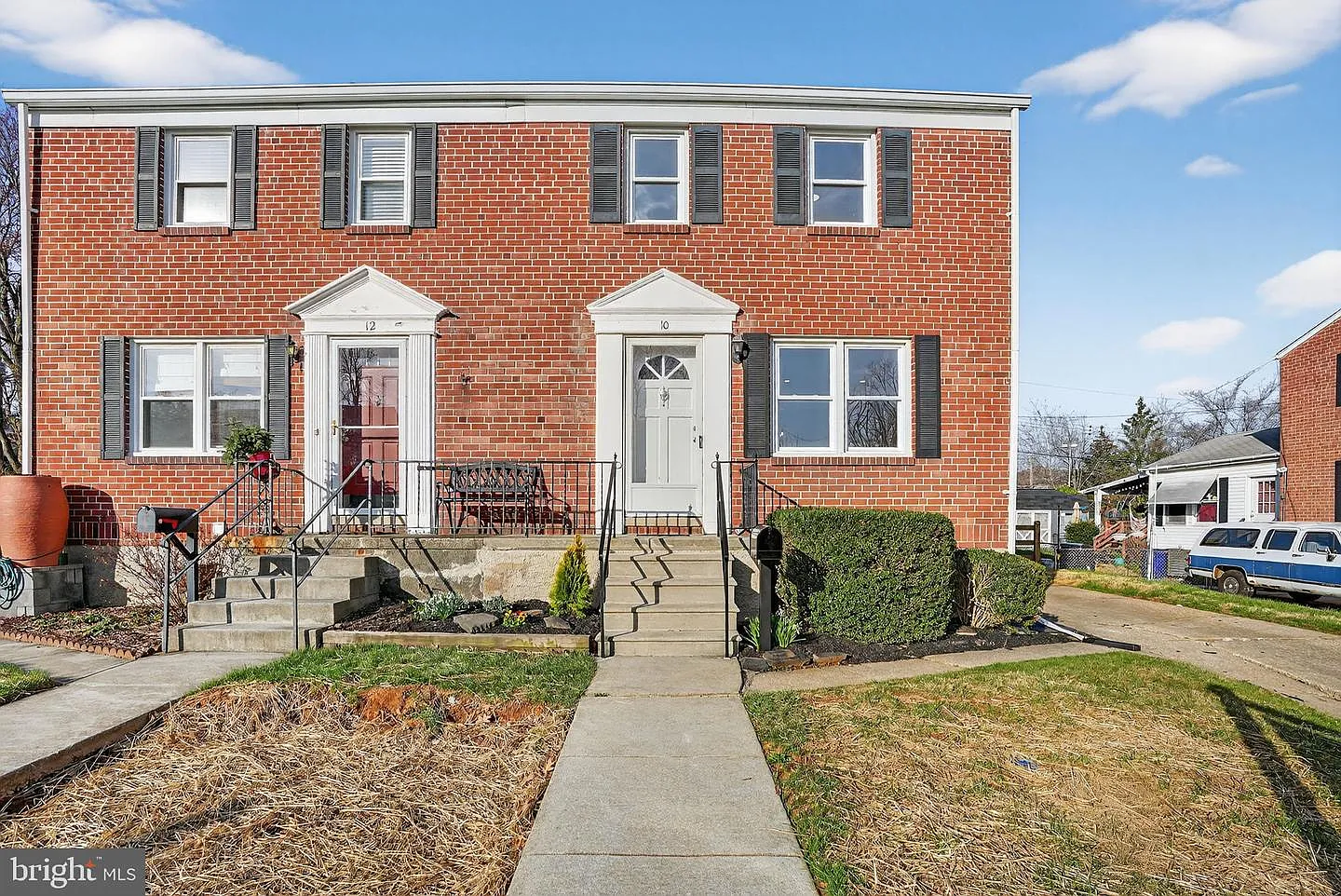 10 Shannon Dr photo 1