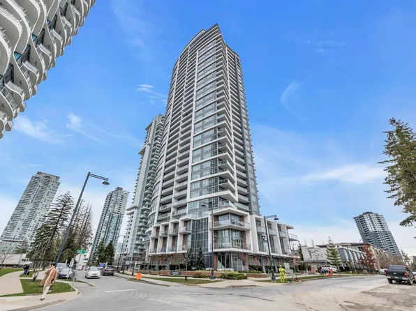 13308 Central Ave #1103, Surrey, BC V3T 0M4
