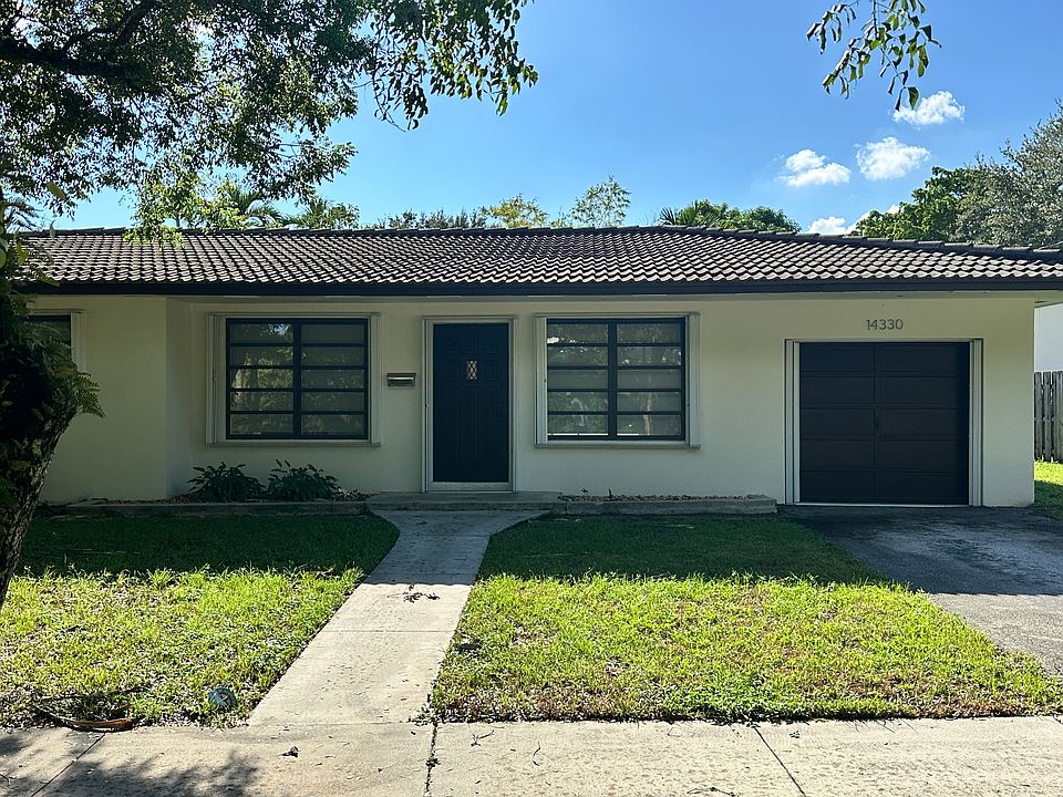 1st image of 14330 Lake Crescent Pl
