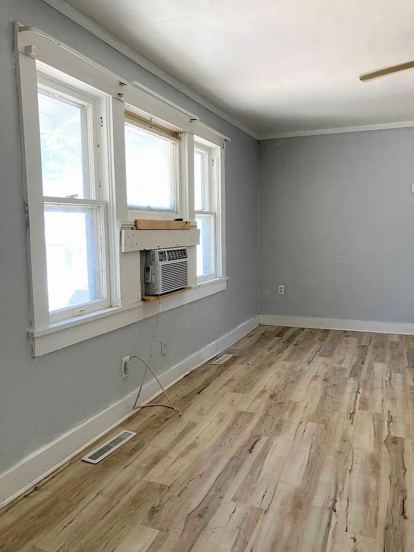112 N Plum St. — Photo 3
