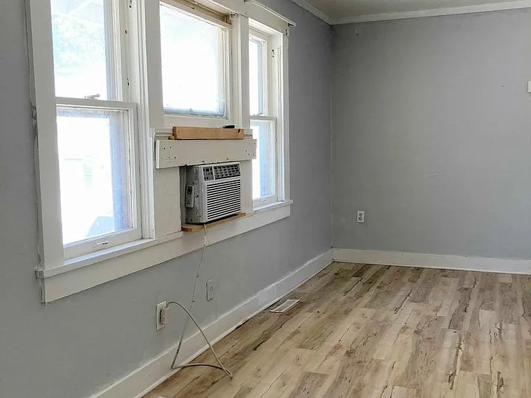 112 N Plum St. — Photo 3