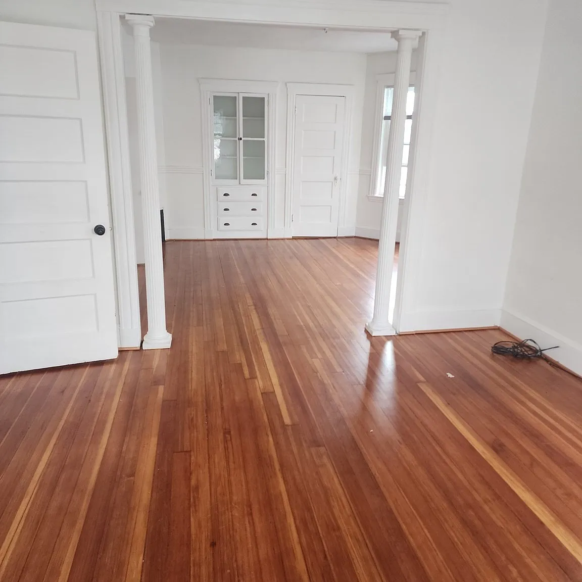 3 bed, 1.5 bath, 999 sqft, $3,800 — Photo 3