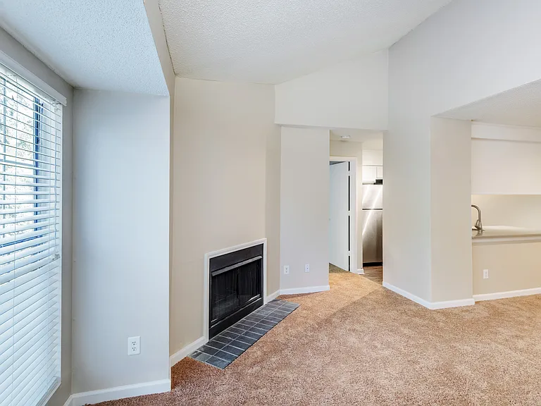 Copper Creek Apartments — Photo 14