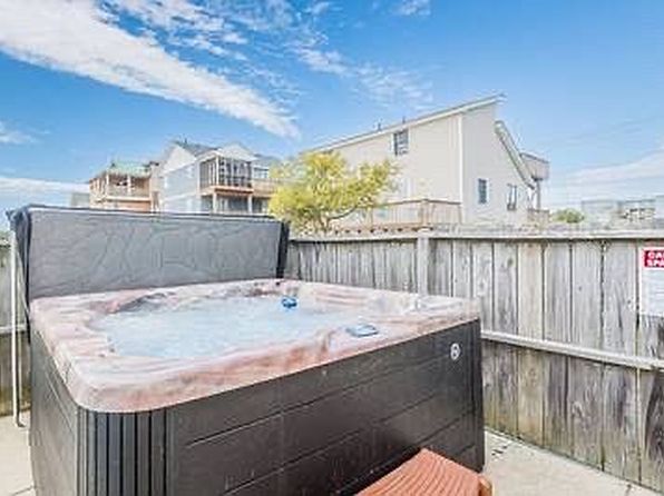 1330 Coral Dr