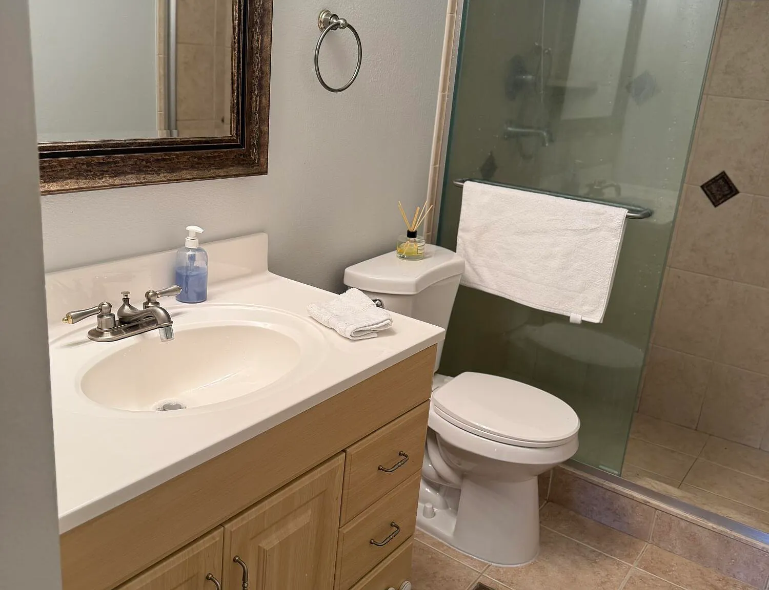 1 bed, 1.5 bath, 690 sqft, $1,600 — Photo 4