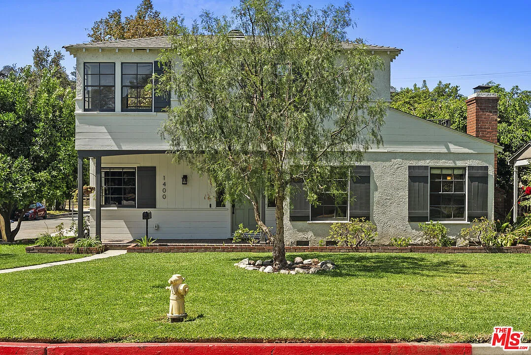 2 bed, 2.0 bath, 1358 sqft, $6,000 — Photo 3