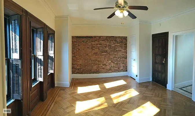 Rented by Frank Valvo Real Estate | media 28