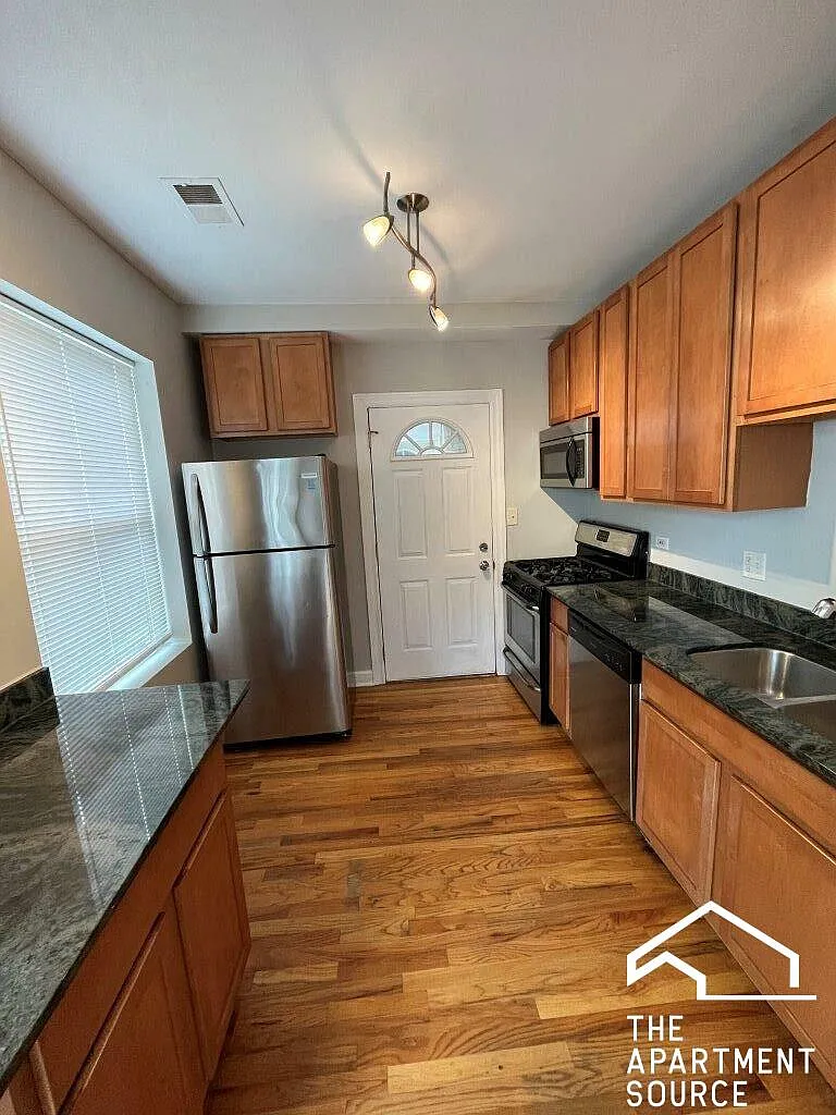 2 bed, $1,995 — Photo 3