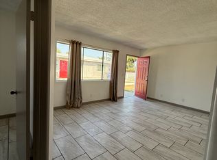 1051-55 E Ohio Ave #B, Escondido, CA 92025