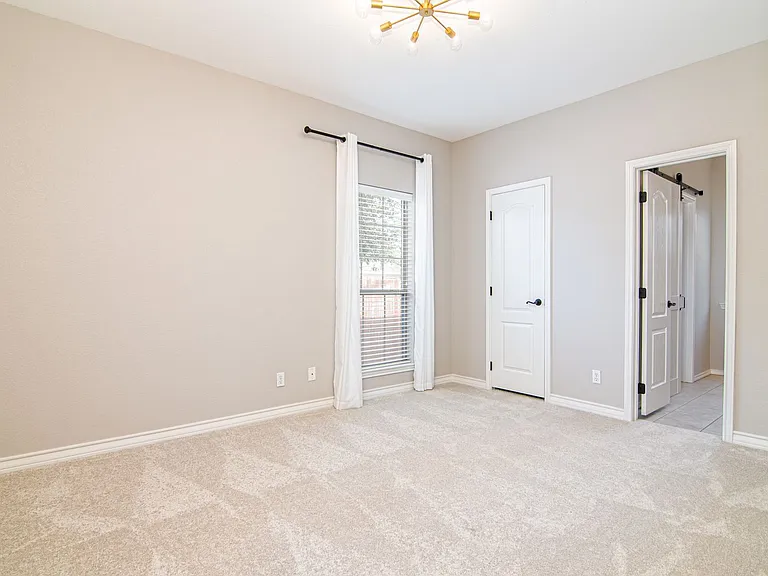 5508 La Jolla Cv — Photo 18
