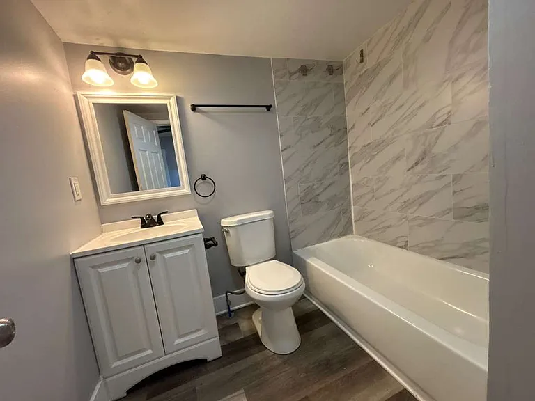 5708 Euclid Ave — Photo 5