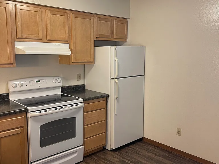 650 S Johnson St #10 — Photo 4