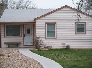 1741 Newark St, Aurora, CO 80010