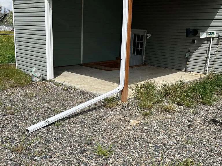 5535 Lester Rd — Photo 2