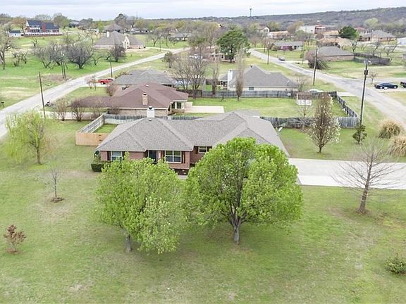 5th image of 205 Driftwood Ct
