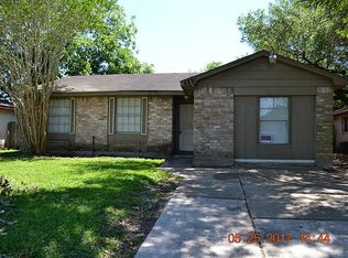 4821 E Ridge Creek Dr, Houston, TX 77053