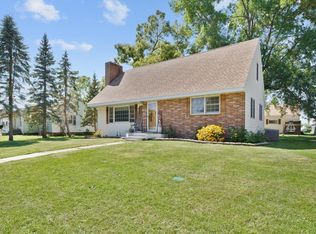 218 2nd Ave S, Waldorf, MN 56091