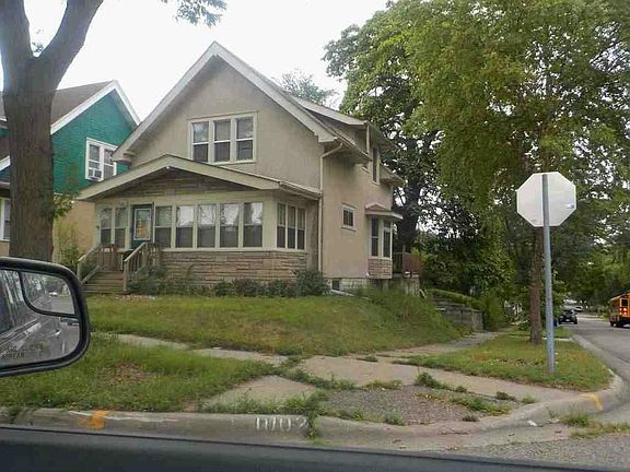 3rd image of 1002 5th St E