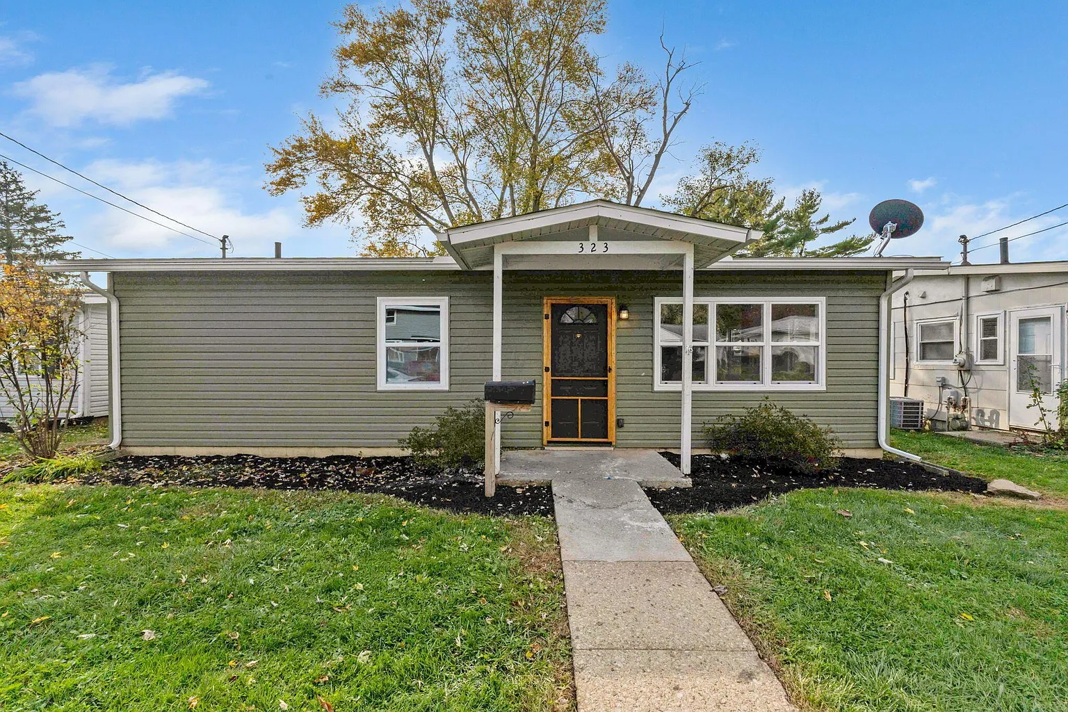 323 Cedarcrest Ave photo 1