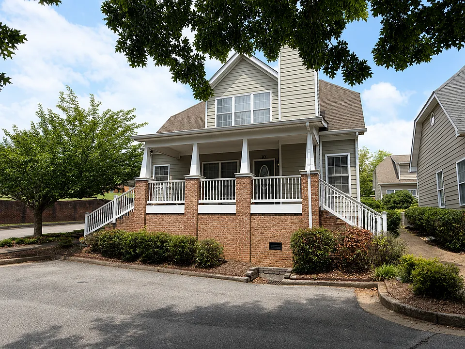 10 Charleston Ct