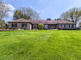 9N660 Adobe Rdg, Elgin, IL 60124