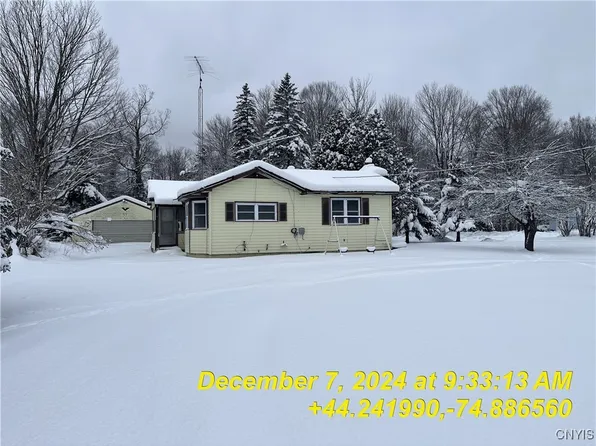 7 Leroux Ave, Oswegatchie, NY 13670
