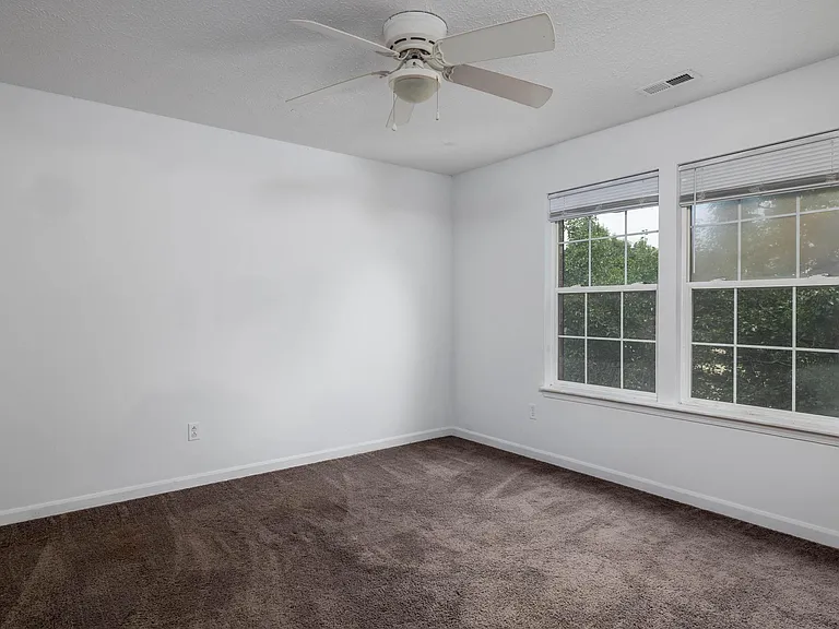 16776 Greensboro Dr — Photo 18