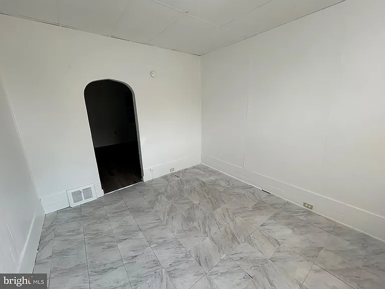 422 N 9th St — Photo 7