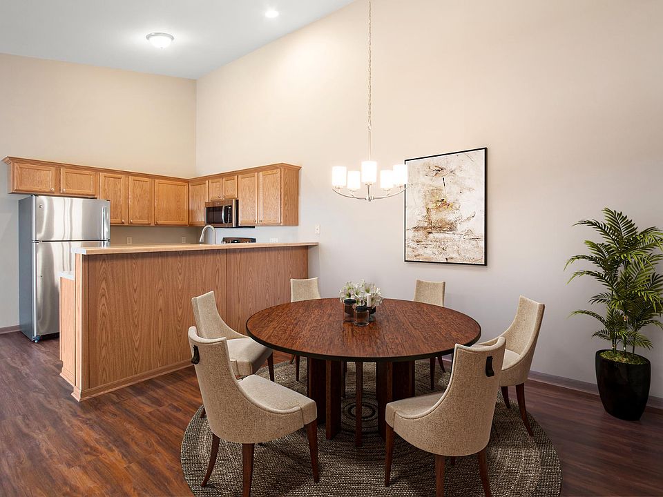 Huntington Phase I Dining/Kitchen