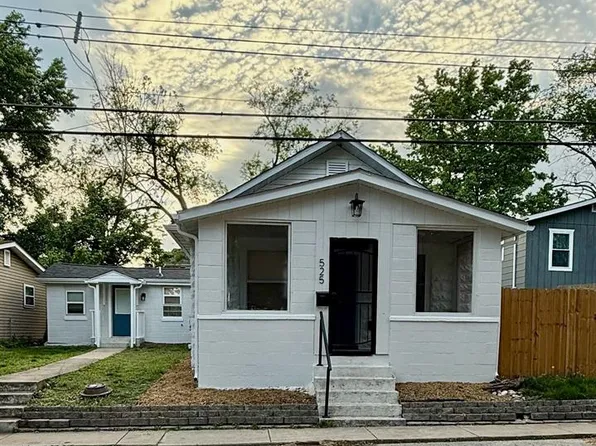 525 N Adams St, Festus, MO 63028