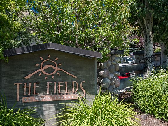 2nd image of 120 Flower Dr E