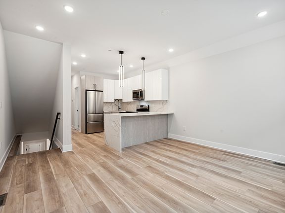 2nd image of 610 N Union St #1
