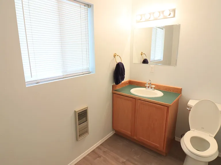 2010 NE Full Moon Dr — Photo 11