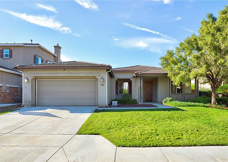 1st image of 19845 Silverwood Dr