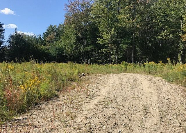 2nd image of Spruce Ridge Drive