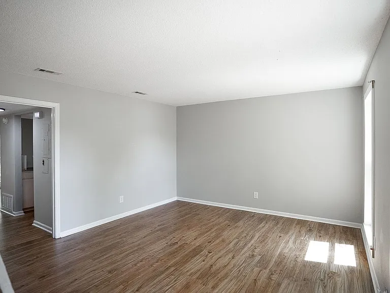 2398 Winston Way — Photo 15