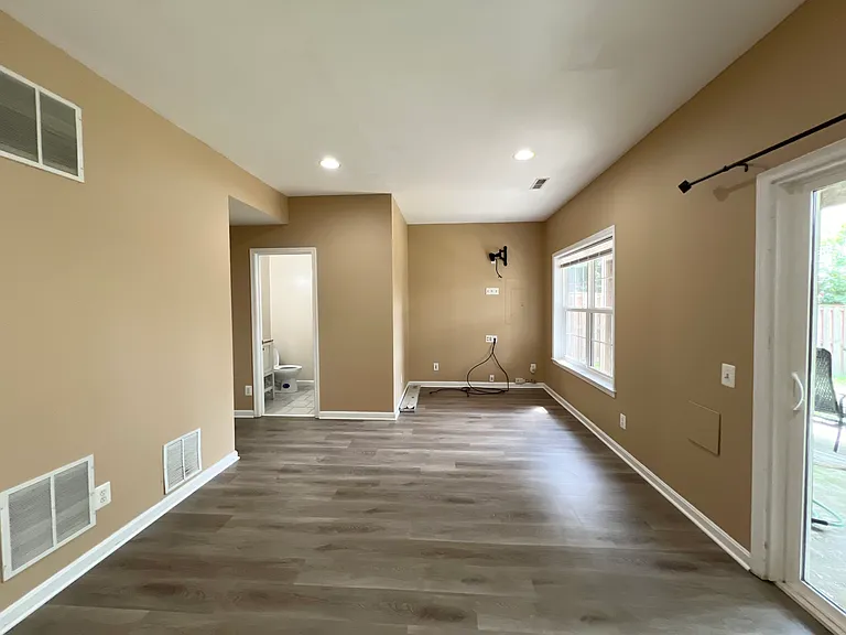 22464 Maison Carree Sq — Photo 22