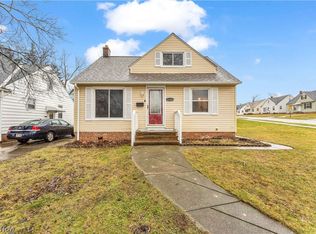 5385 Auburn Ave, Maple Heights, OH 44137